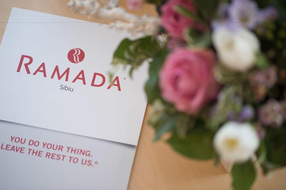 Ramada Sibiu Hotel Eksteriør bilde