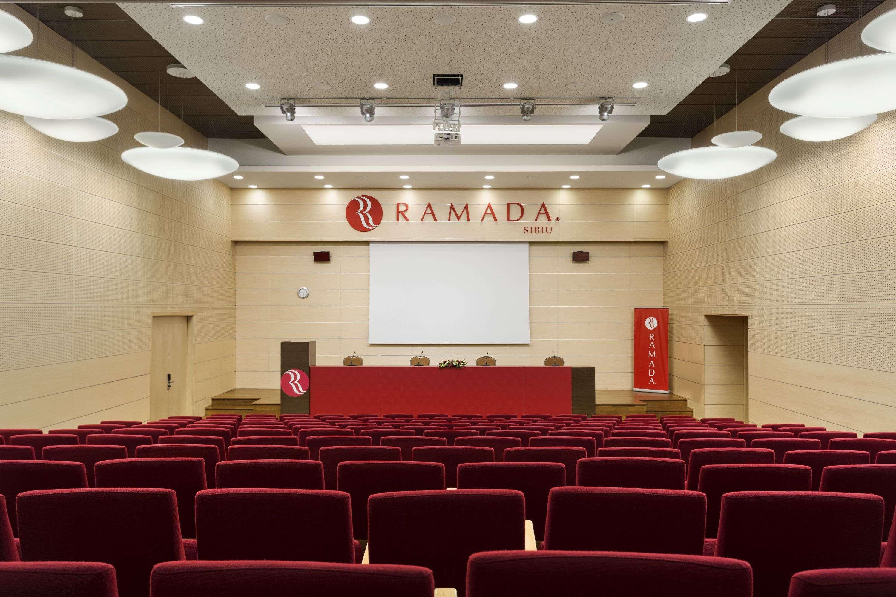 Ramada Sibiu Hotel Eksteriør bilde