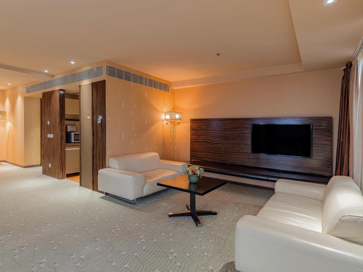 Ramada Sibiu Hotel Eksteriør bilde