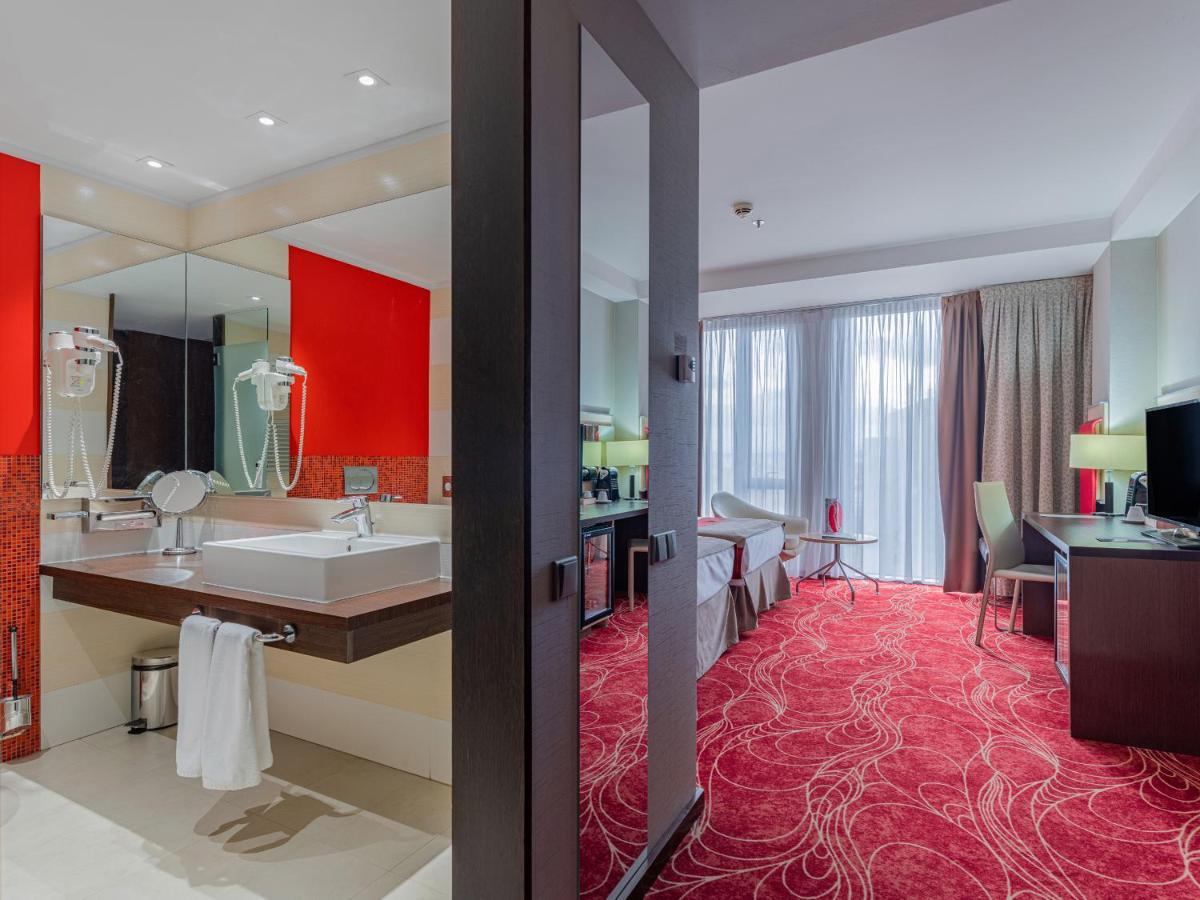 Ramada Sibiu Hotel Eksteriør bilde